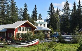 Exit Glacier Lodge
